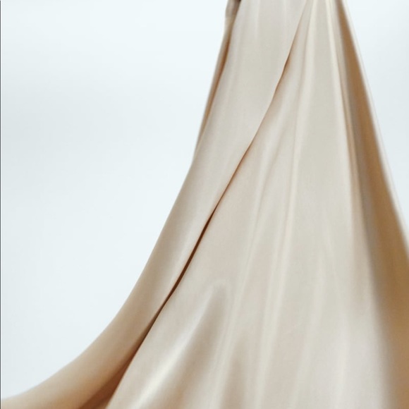 Zara Limited Edition Satin effect Asymmetric Skirt - Picture 7 of 15